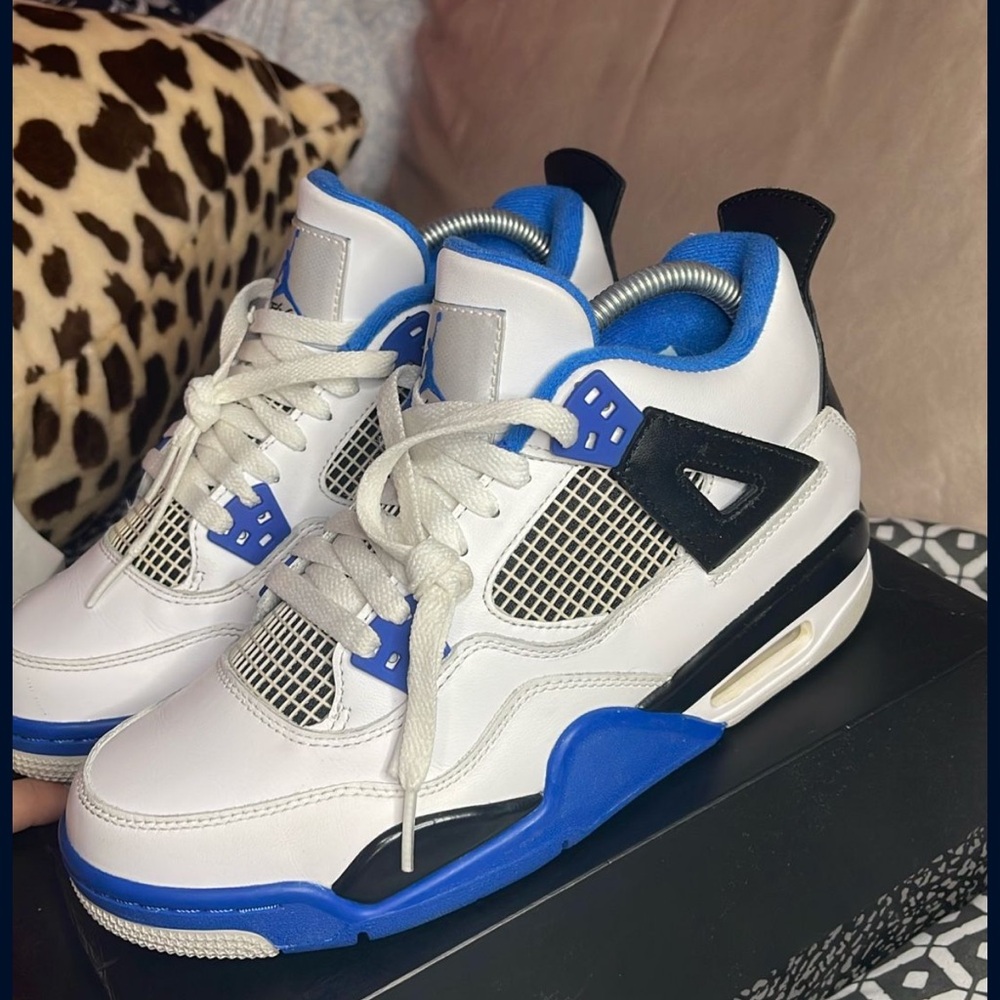 Air Jordan 4 “Motorsport“ Size 6.5 Youth